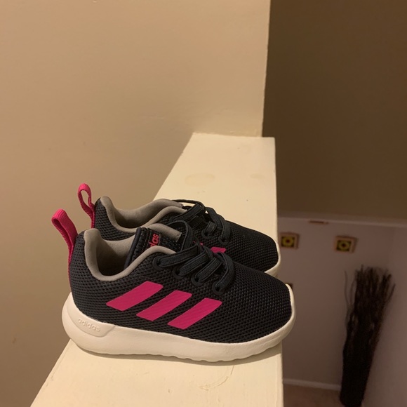 Adidas sneakers - Picture 3 of 4